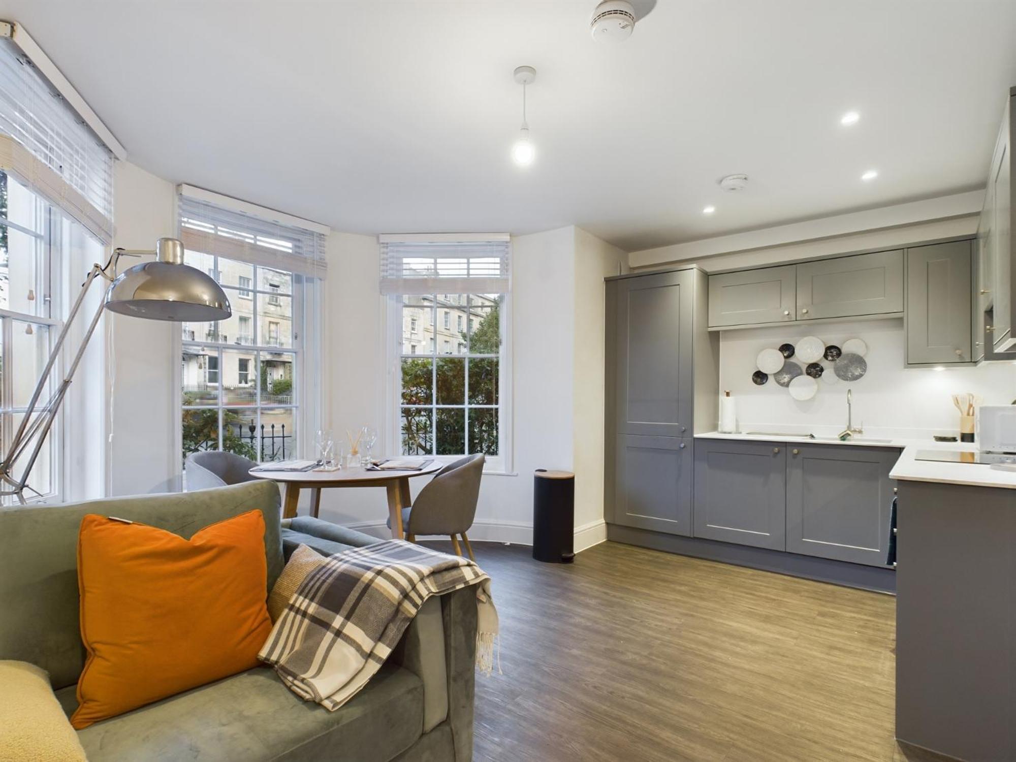 Apartamento The Grove King Bed Wi-Fi Ev Charger Cheltenham Exterior foto